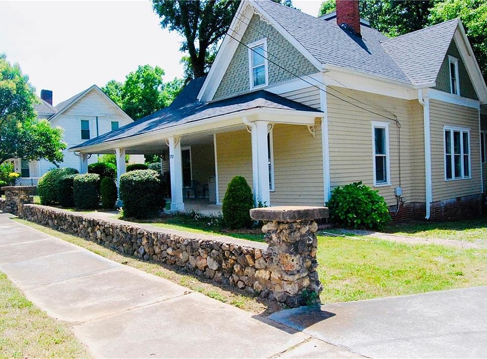 712 College St, Calhoun, GA 30701 Zillow