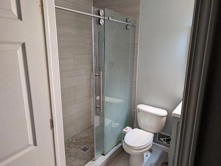 24540 Pinehurst Ave #1 — Photo 4