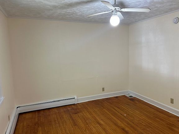 5th image of 12 Arundel Rd #1