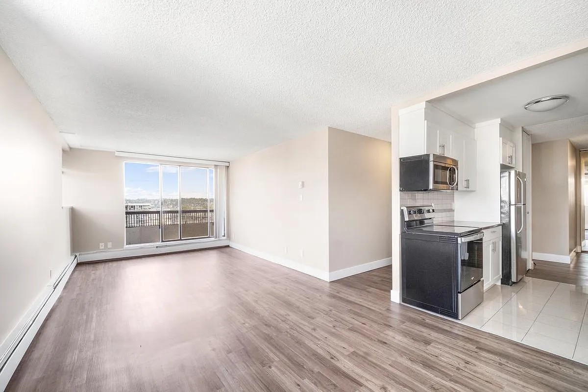 737 Carnarvon Street — Photo 4
