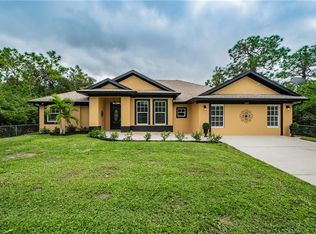 6008 Acorn Cir, Labelle, FL 33935