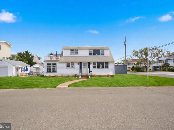 101 W 17th St, Brant Beach, NJ 08008