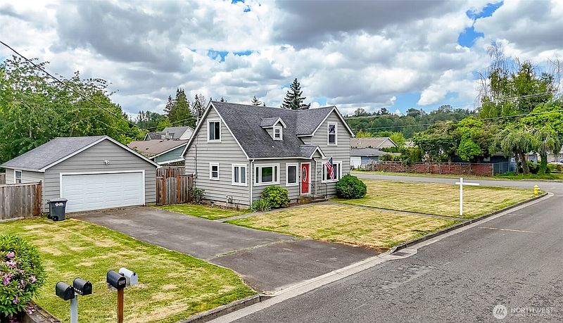 2nd image of 1220 9th Ave SW