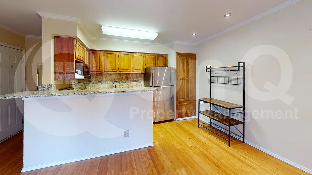 1 bed, 1.0 bath, 480 sqft, $925 — Photo 3