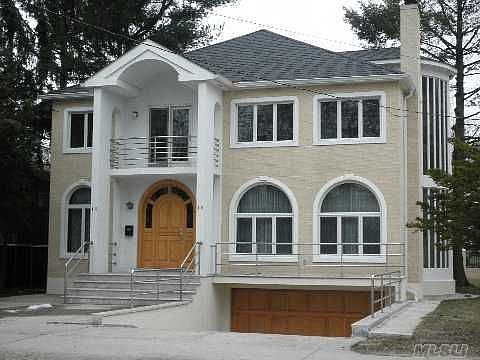 1st image of 4526 Douglaston Pkwy
