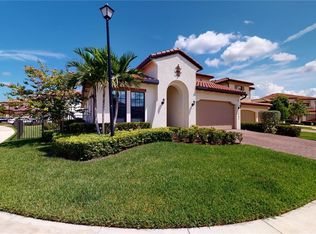 11795 Waters Edge Ct, Parkland, FL 33076