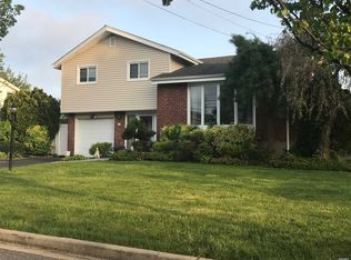 42 Adam Rd W, Massapequa, NY 11758
