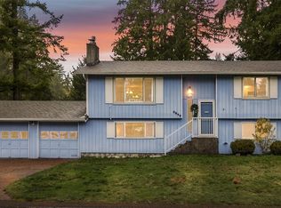 7825 Husky Way SE, Olympia, WA 98503