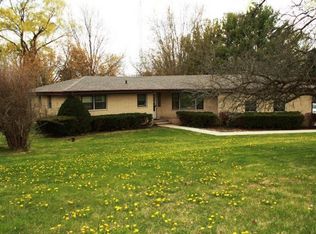 W4819 Potter Rd, Elkhorn, WI 53121