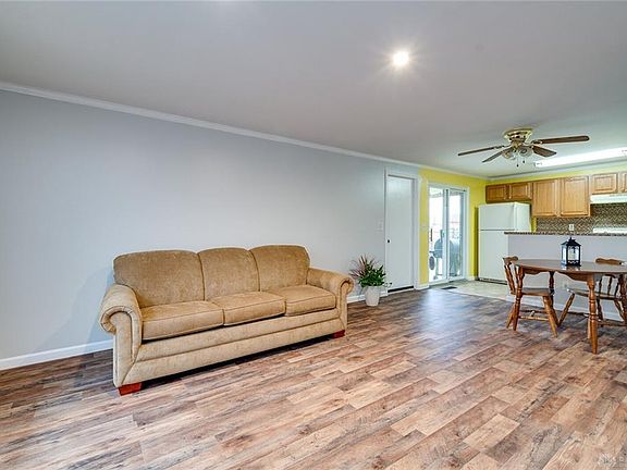 5th image of 4760 Pinecroft Ct