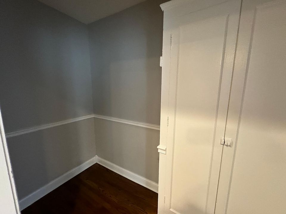 1st image of 4024 N Ashland Ave APT 205