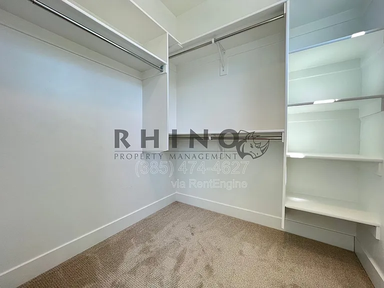 4634 S Locust Hills Ct — Photo 23