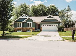 242 Rustic Dr, Madison, WI 53718