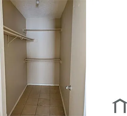 1400 Clamp Ave #303 — Photo 6