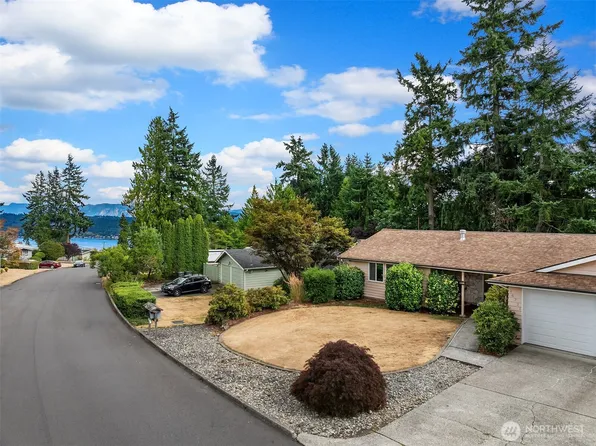 16721 NE 5th Place, Bellevue, WA 98008