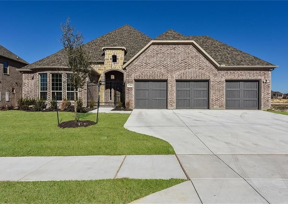 1st image of 1701 Lonesome Dove Dr