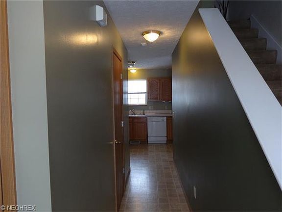2nd image of 434 Pauline Ave
