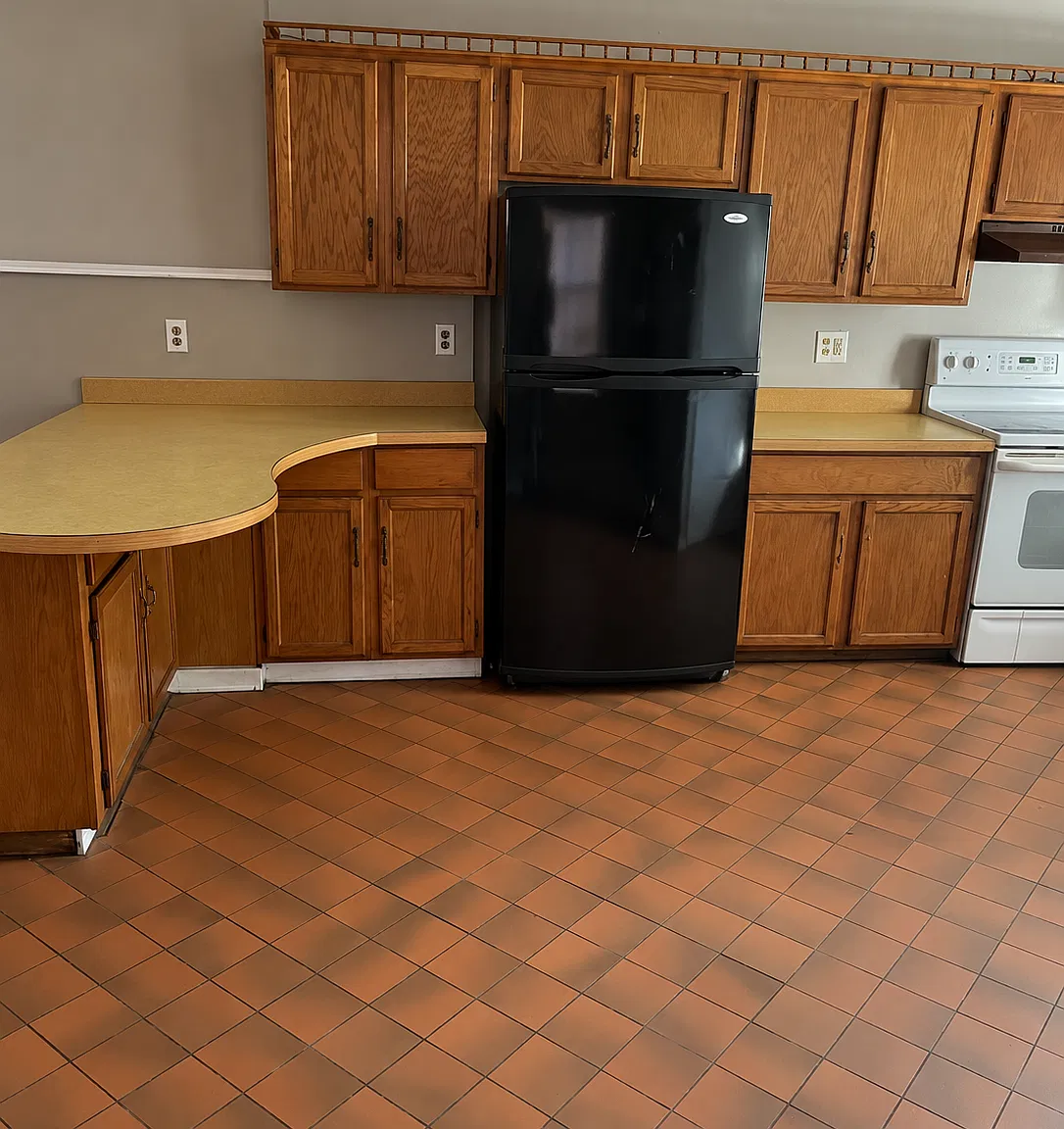 3 bed, 1000 sqft, $1,390 — Photo 4