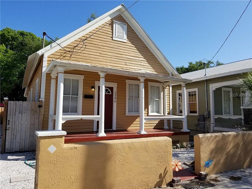 1st image of 2206 E 3rd Ave