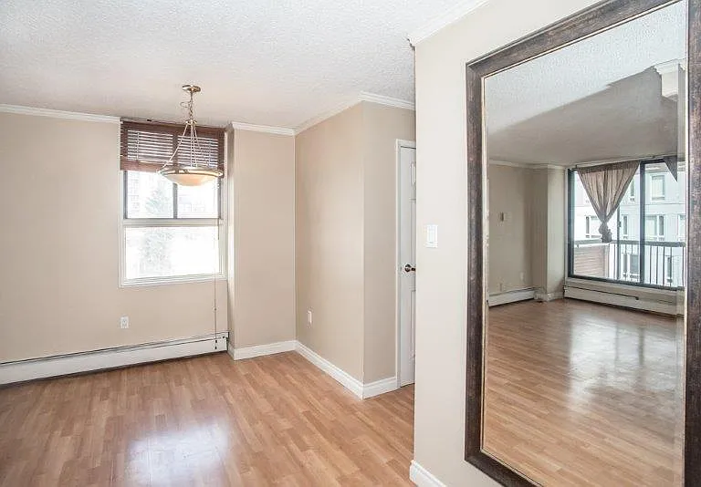 1240 12th Ave SW #502 — Photo 13