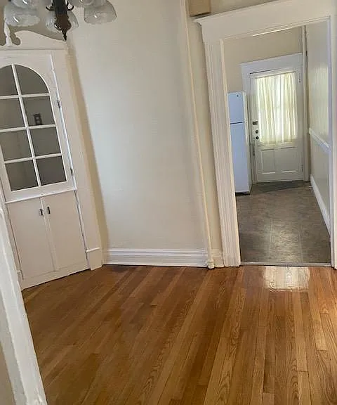 57 N Pine Ave #1 — Photo 19