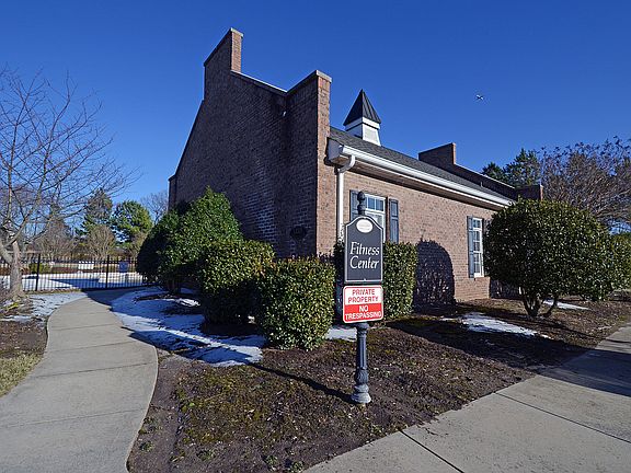 3rd image of 13420 Savannah Club Dr