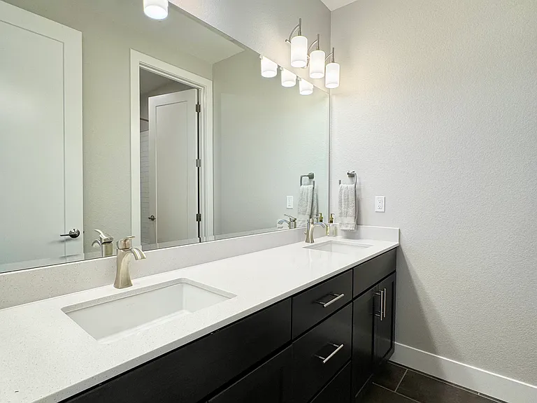 1628 Huntley Trl — Photo 31