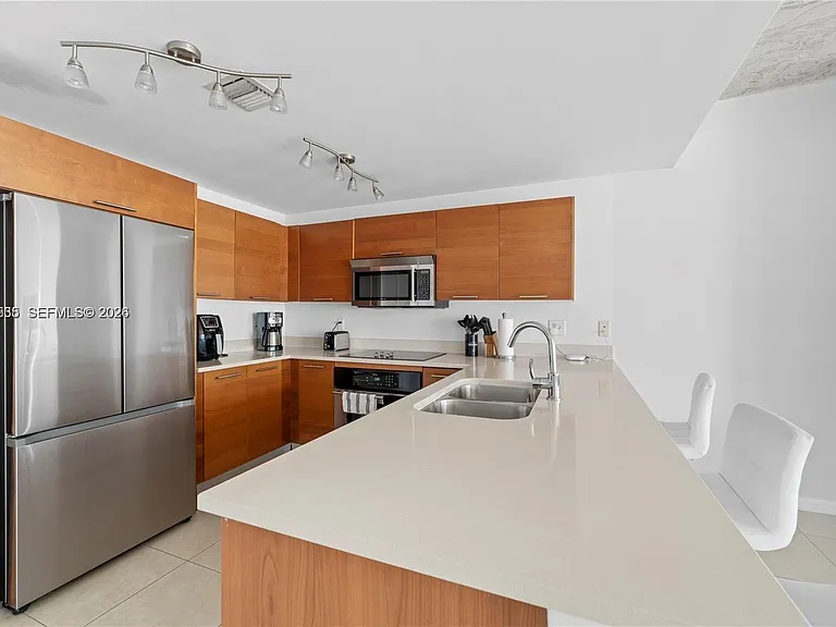 3250 NE 1st Ave #917 — Photo 4