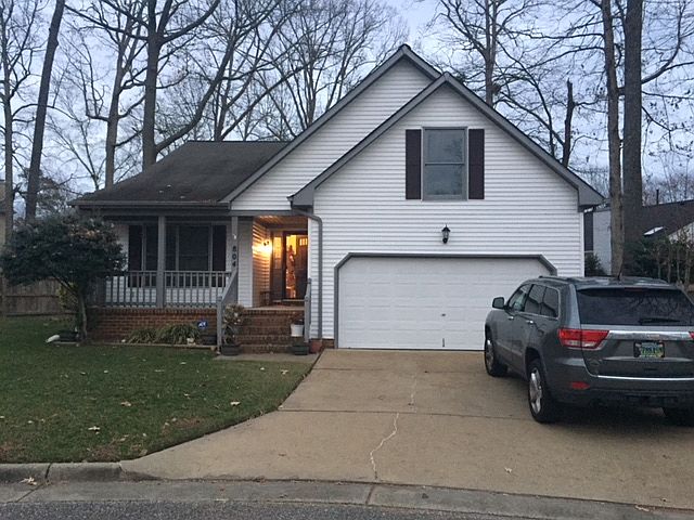 1st image of 804 Marquette Ct