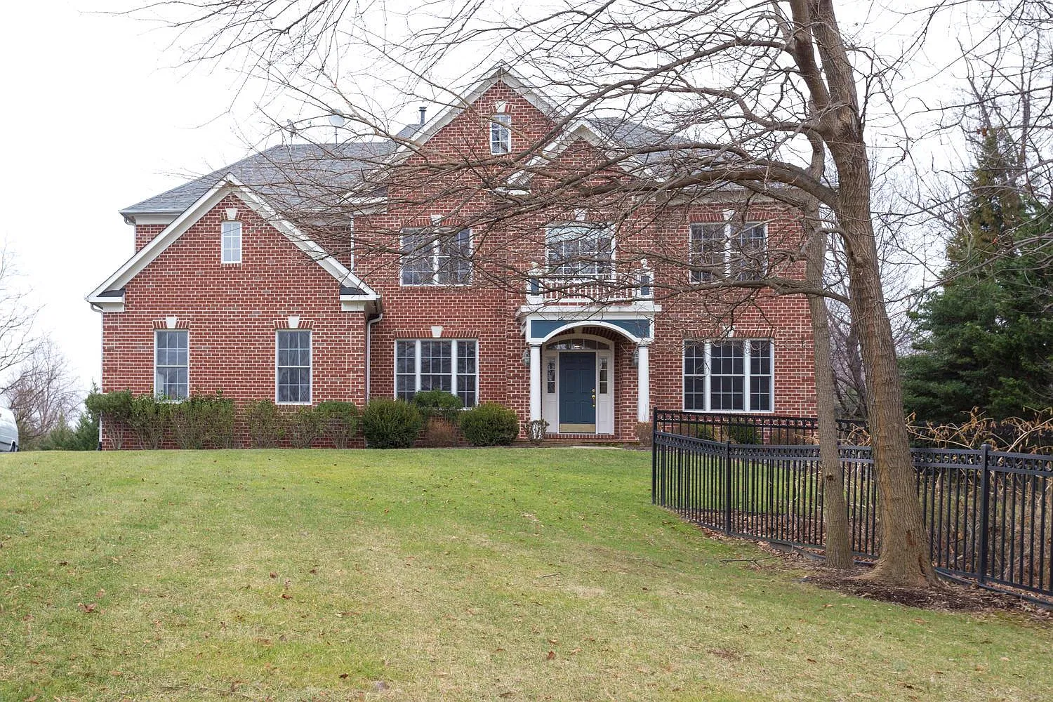 1607 Chathams Ford Pl — Photo 3