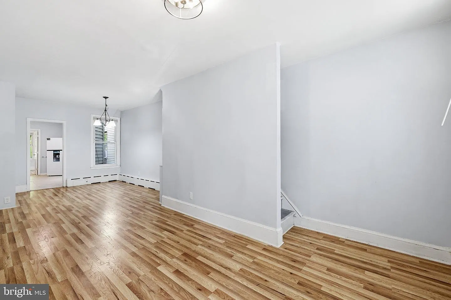 3 bed, 1222 sqft, $2,200 — Photo 2