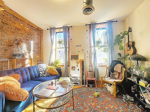 2nd image of 645 Willoughby Ave #2B