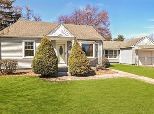 96 Providence St, Chicopee, MA 01020