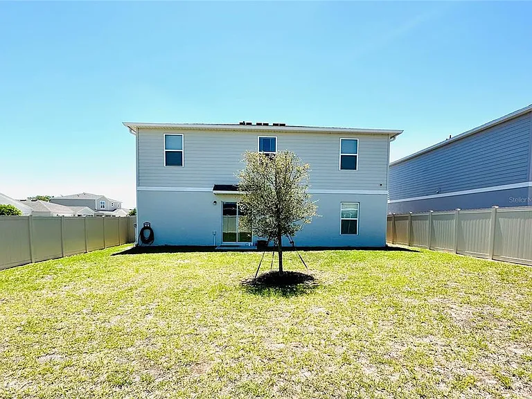 1053 Ambleside Dr — Photo 29