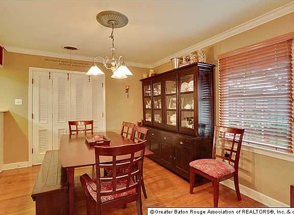 4th image of 312 W Ardenwood Dr