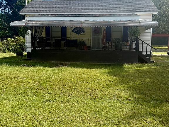3rd image of 926 N 9th St