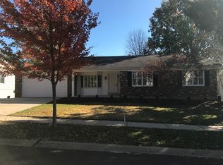 674 Dougherty Estates Dr, Ballwin, MO 63021