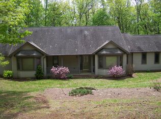 44 W Prospect Park Dr, Sugarloaf, PA 18249