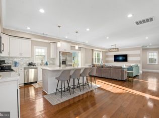 3244 Blundell Rd, Falls Church, VA 22042