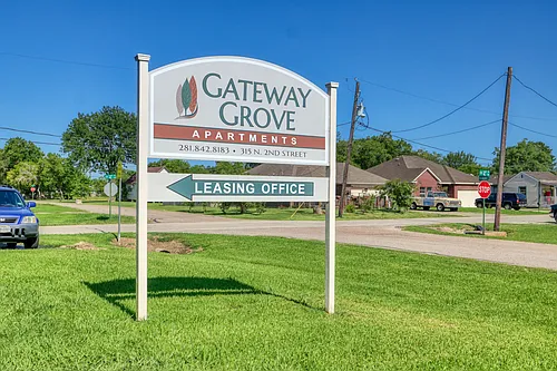 Gateway Grove Photo 1