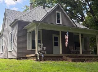 5377 S Robinson Pl, West Terre Haute, IN 47885