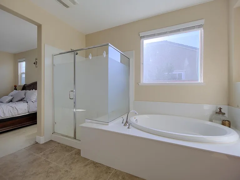 2708 Sweeney Dr — Photo 27