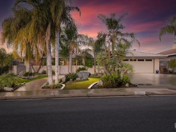 3608 Christmas Tree Ln, Bakersfield, CA 93306