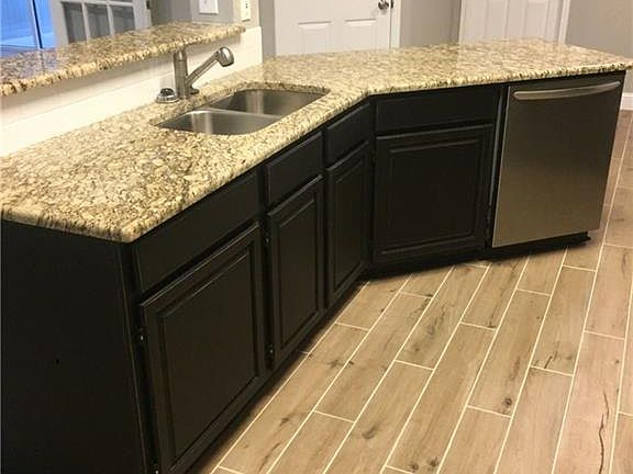 5th image of 3101 Candide Ln