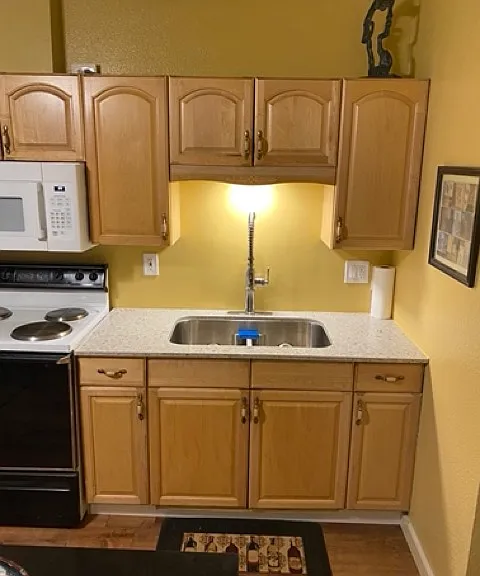 118 E Brookside St #B — Photo 2