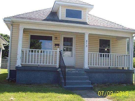 1st image of 813 Auburn St