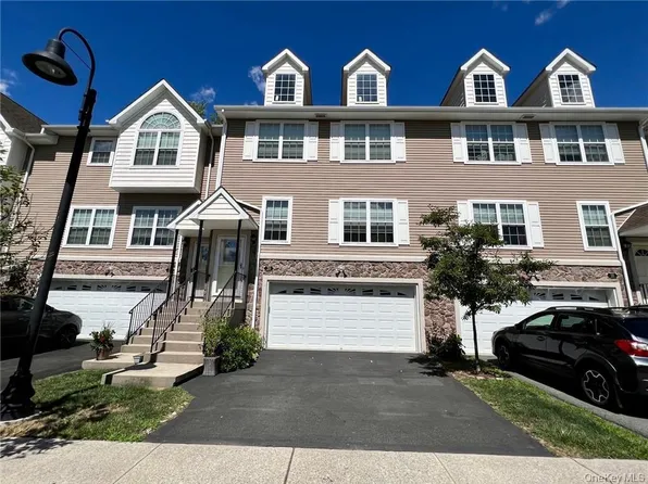 20 Seeley Bull St, Monroe, NY 10950