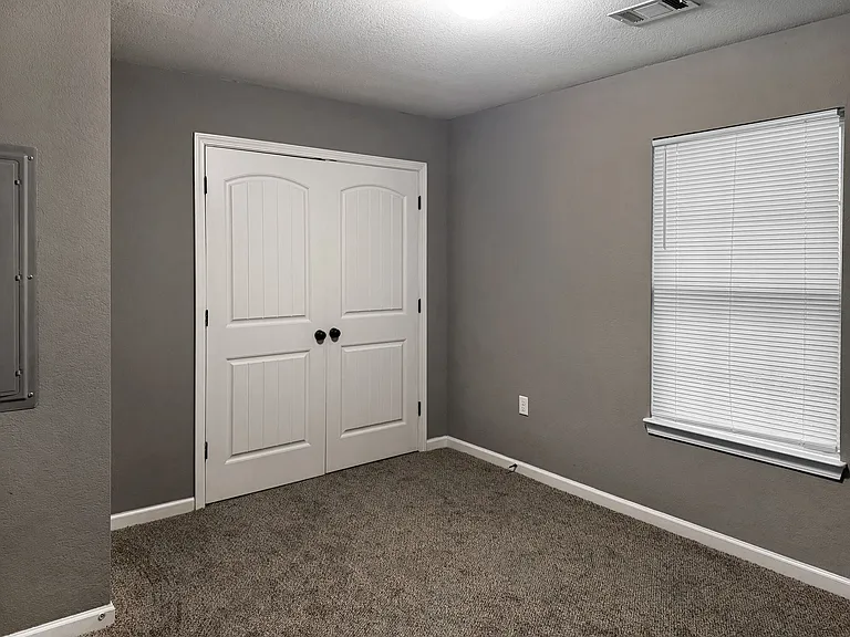 Willow Creek Townhomes — Photo 13