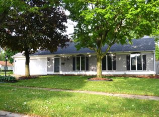 55 Stratford Rd, Montgomery, IL 60538