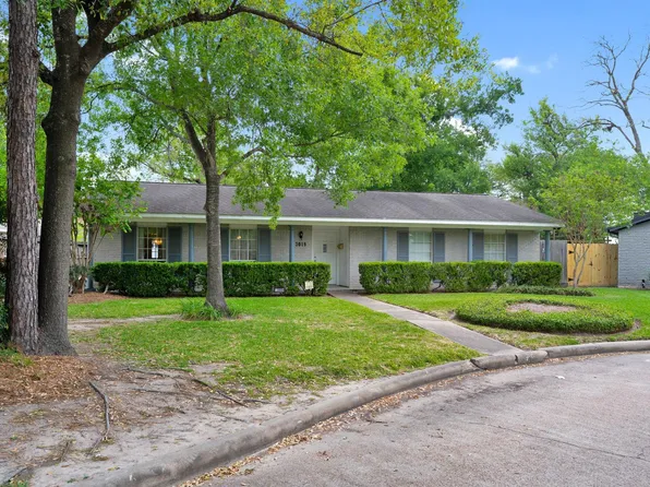 3019 Rockarbor Dr, Houston, TX 77063